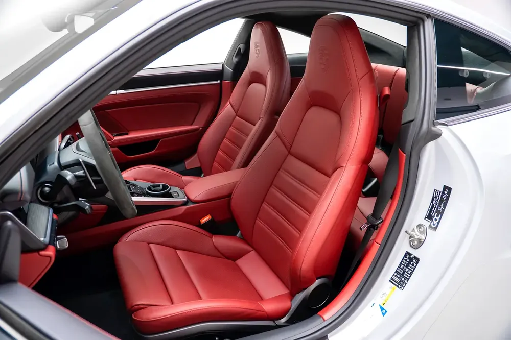 GCC SPECS AL NABOODAH WARRANTY 2026 - 2024 911 PORSCHE TURBO - Image 8