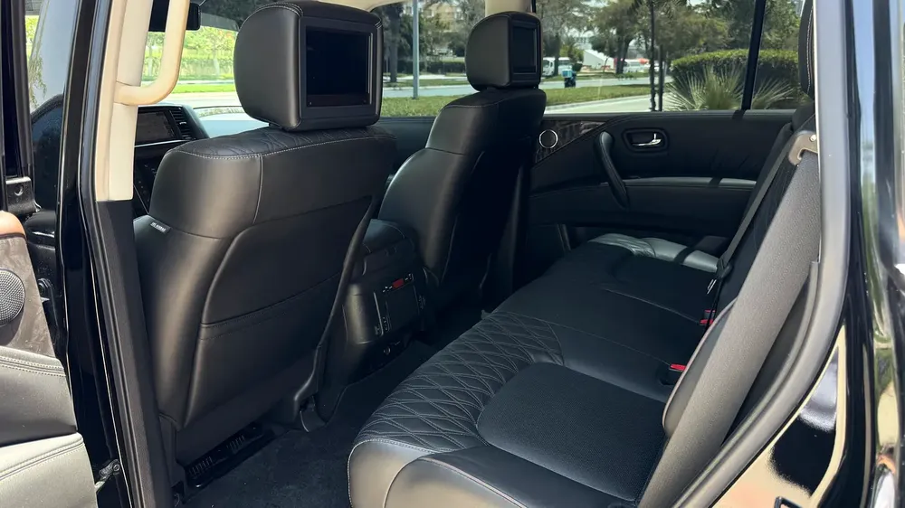 Nissan Patrol LE Platinum 2020 - GCC Specs - Top of the Line - Image 4