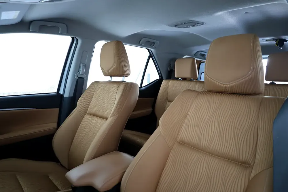 Toyota Fortuner GXR 2023 | GCC Specs | Low Mileage 46000km-Pristine Conditiom - Image 10