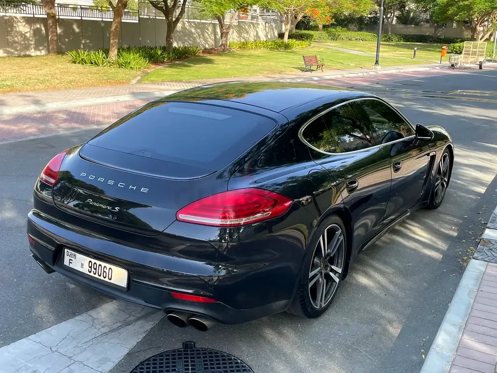 Porsche Panamera S 2014 with PORSCHE WARRANTY - Image 4