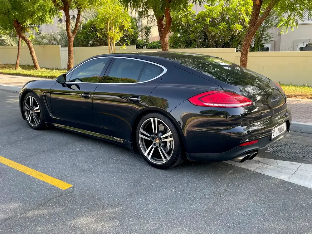 Porsche Panamera S 2014 with PORSCHE WARRANTY - Image 5