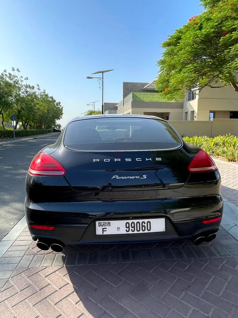 Porsche Panamera S 2014 with PORSCHE WARRANTY - Image 6