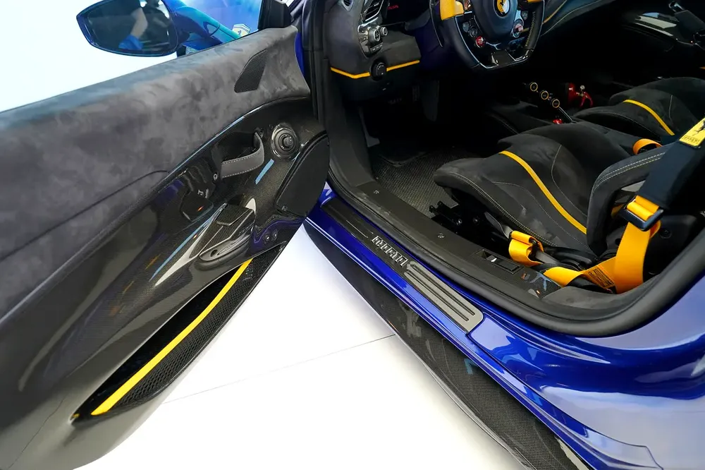 AL TAYER WARRANTY MAY 2027 + SERVICE JAN 2027 | CARBON INTERIOR | CARBON EXTERIOR | 488 PISTA - Image 12