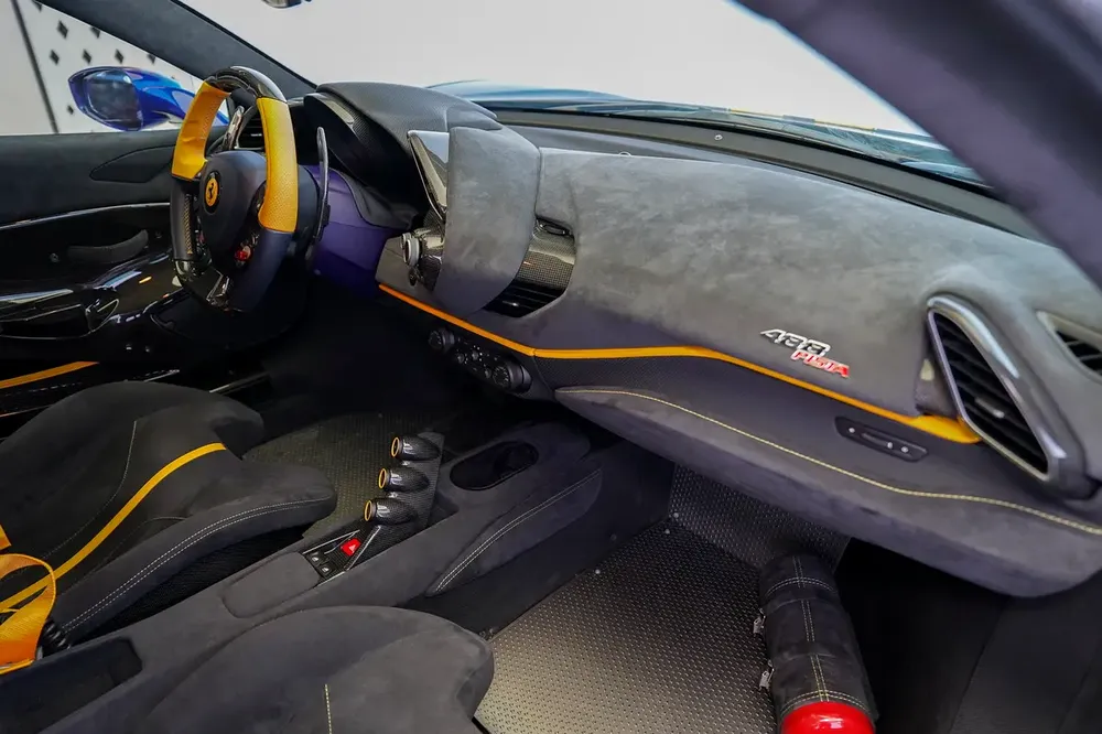 AL TAYER WARRANTY MAY 2027 + SERVICE JAN 2027 | CARBON INTERIOR | CARBON EXTERIOR | 488 PISTA - Image 18