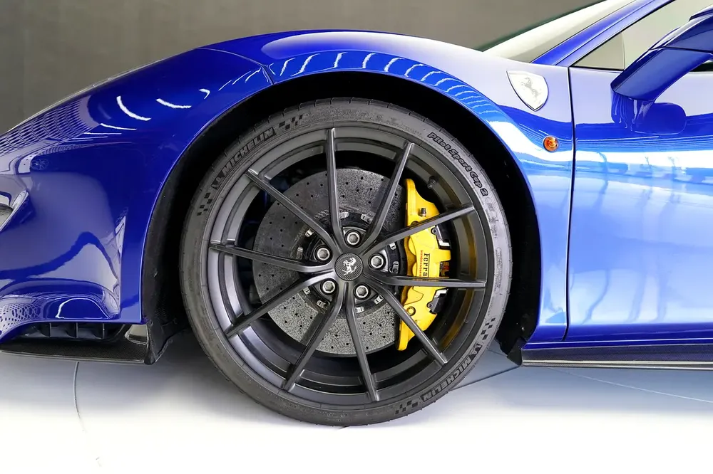 AL TAYER WARRANTY MAY 2027 + SERVICE JAN 2027 | CARBON INTERIOR | CARBON EXTERIOR | 488 PISTA - Image 6