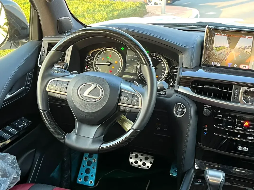 LEXUS LX570 2021 SUPER SPORT 1450 KM - Image 13