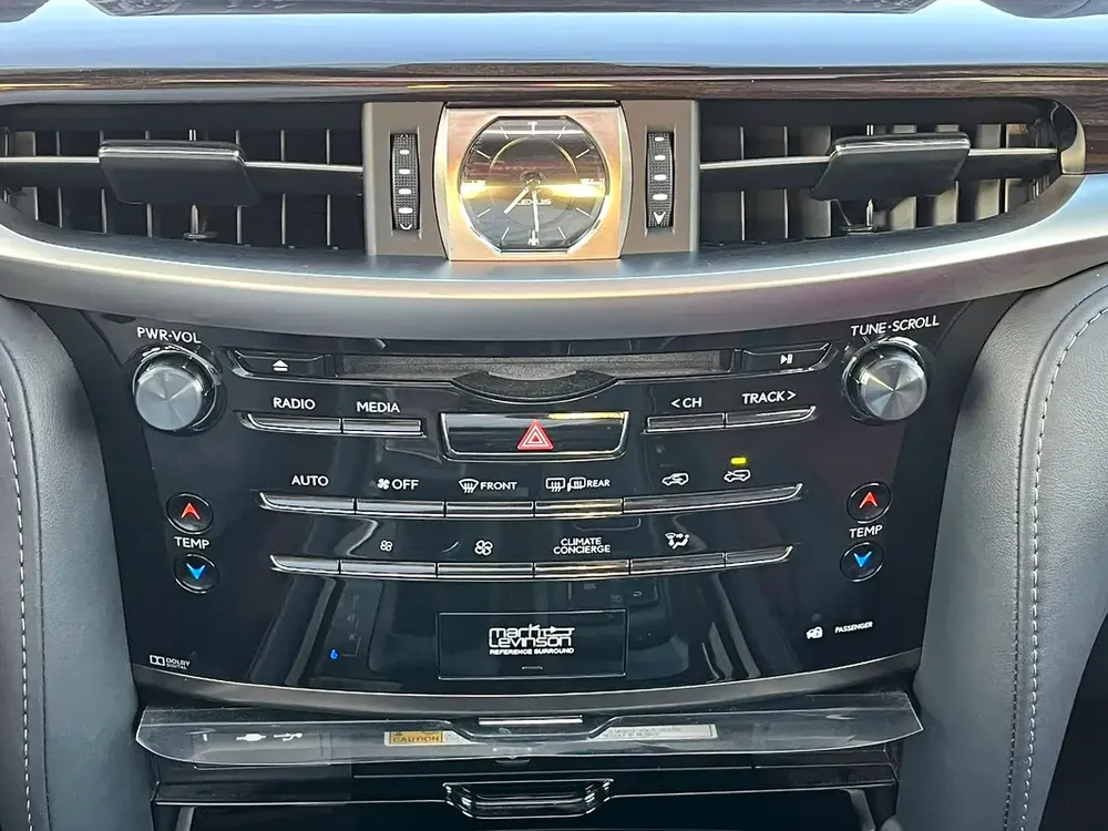 LEXUS LX570 2021 SUPER SPORT 1450 KM - Image 18