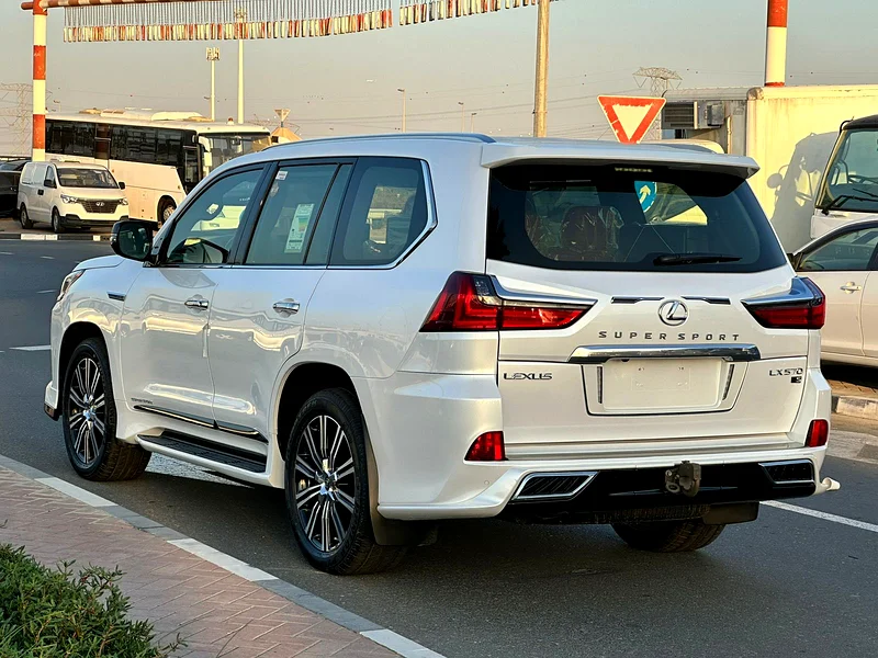 LEXUS LX570 2021 SUPER SPORT 1450 KM - Image 5