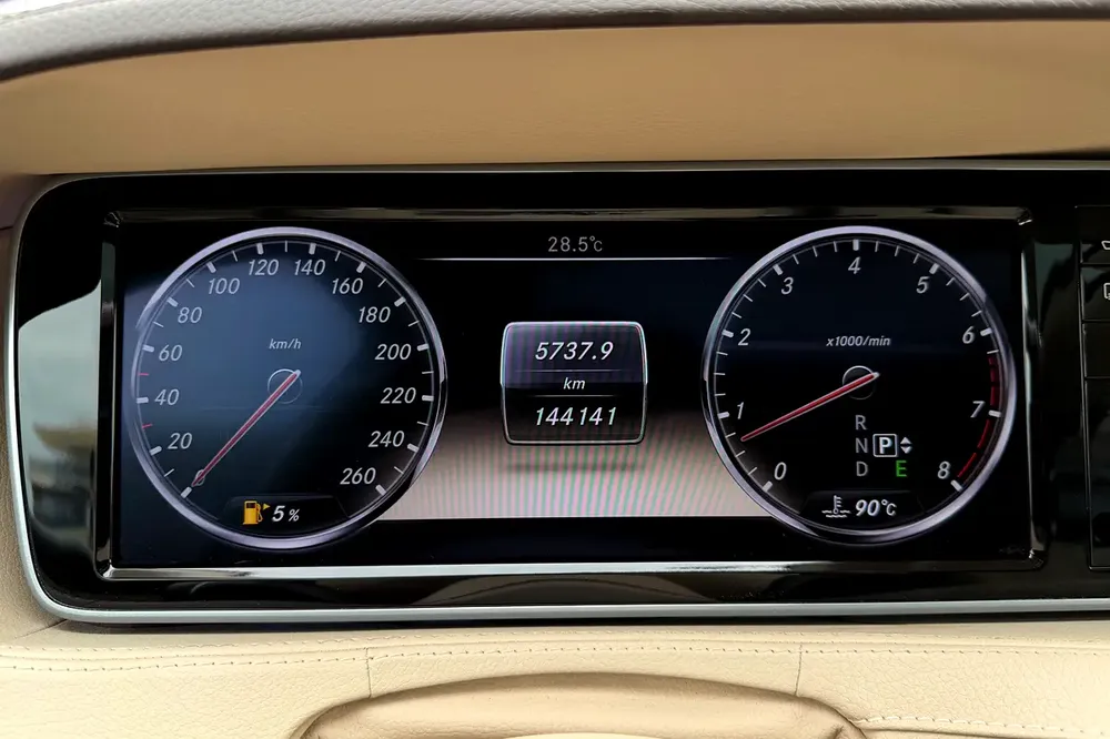 Mercedes Benz S500 2014 GCC Specifications (Accident Free / 2 Keys) - Image 19