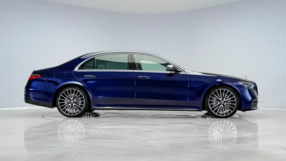 S 450 AMG Line | AED 7,377 PM | Rear Ent, Special Colour, Low KM | Ramadan Offer - Image 4