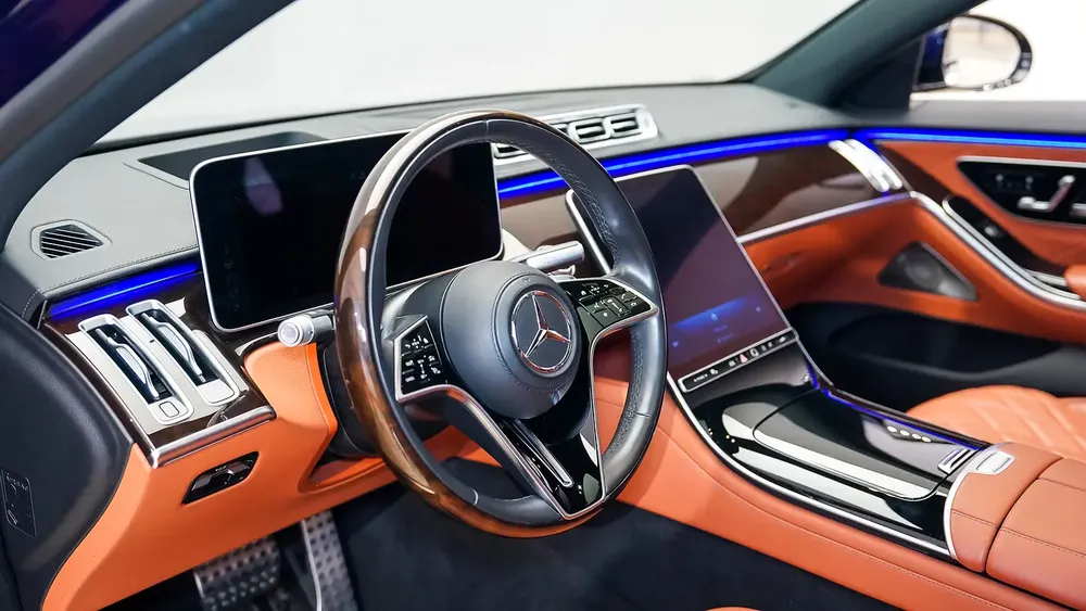 S 450 AMG Line | AED 7,377 PM | Rear Ent, Special Colour, Low KM | Ramadan Offer - Image 5