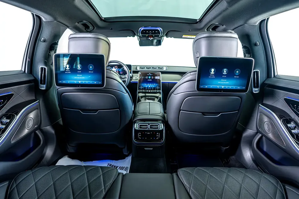 Mercedes Benz S500 L 4 Matic-Low Mileage-Full Options-Premium Metallic Exclusive Paint - Image 18