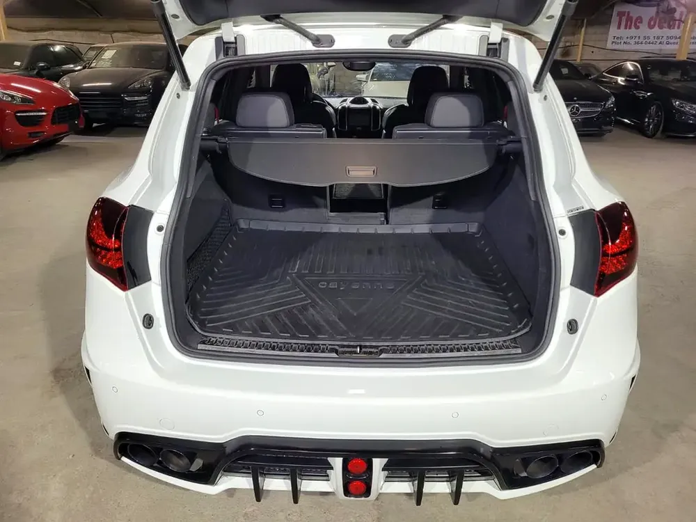 PORSCHE CAYENNE GTS 4.8L 2013 | MANSORY CARBON FIBER BONNET | WALD AERO KIT | GTS INTERIOR PACKAGE - Image 12
