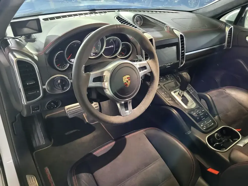 PORSCHE CAYENNE GTS 4.8L 2013 | MANSORY CARBON FIBER BONNET | WALD AERO KIT | GTS INTERIOR PACKAGE - Image 14