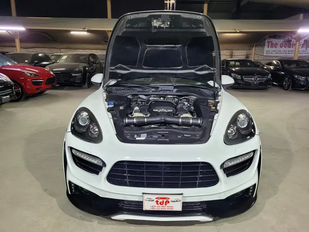 PORSCHE CAYENNE GTS 4.8L 2013 | MANSORY CARBON FIBER BONNET | WALD AERO KIT | GTS INTERIOR PACKAGE - Image 9