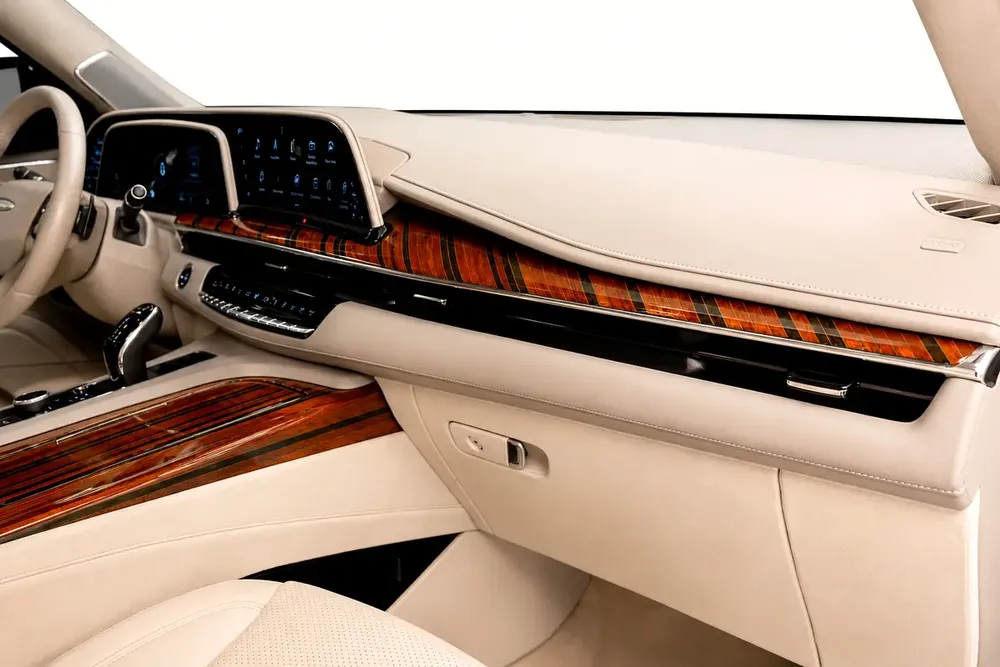 2023 Cadillac Escalade Sport Platinum | GCC Specs | Low Mileage - Image 12
