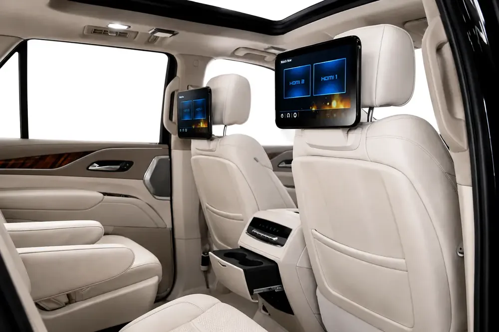 2023 Cadillac Escalade Sport Platinum | GCC Specs | Low Mileage - Image 19