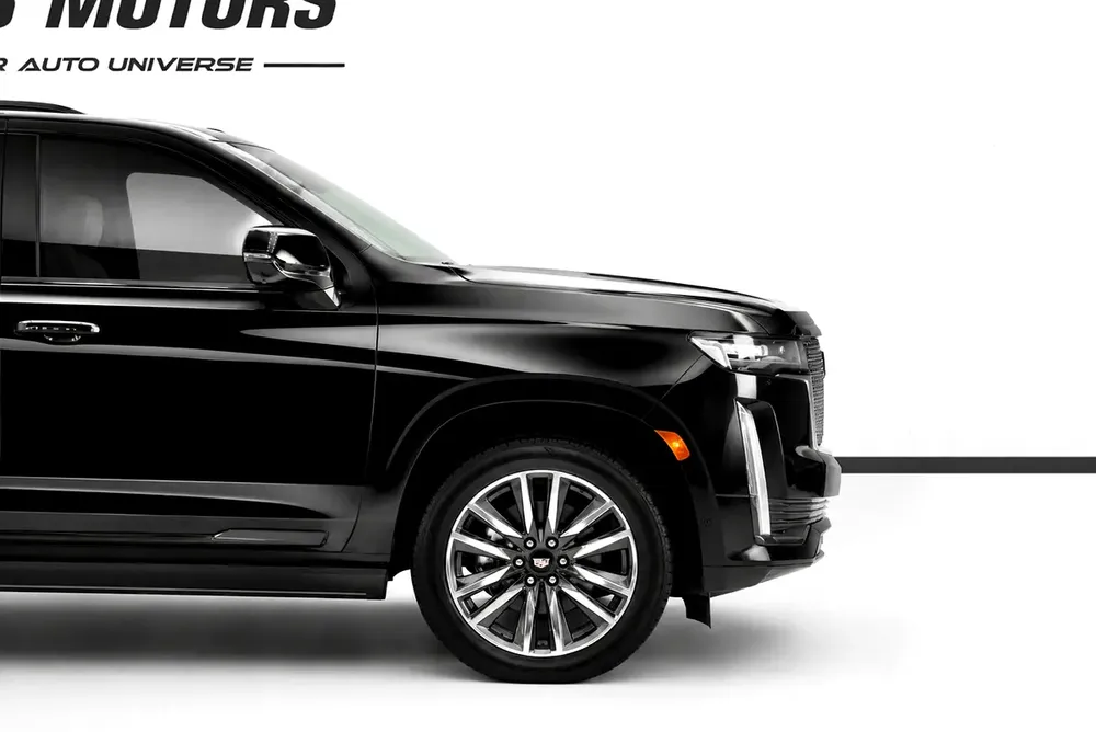 2023 Cadillac Escalade Sport Platinum | GCC Specs | Low Mileage - Image 6