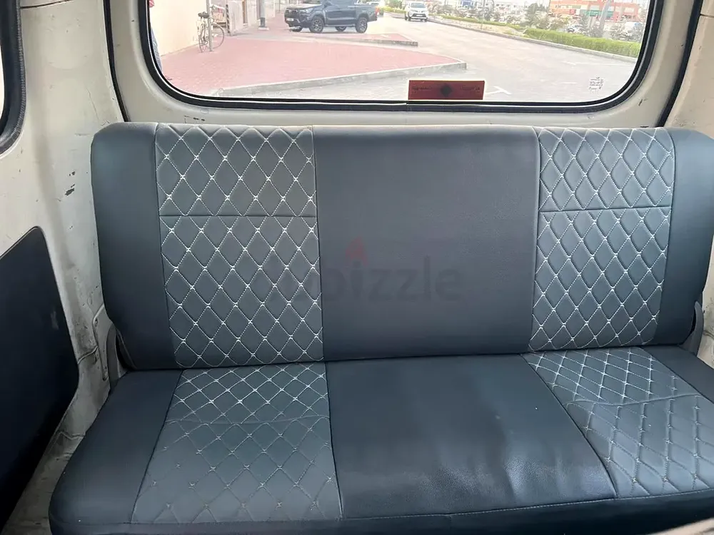 DAIHATSU GRAN MAX. 2015 model. gcc.AUTOMATIC GEAR. - Image 8