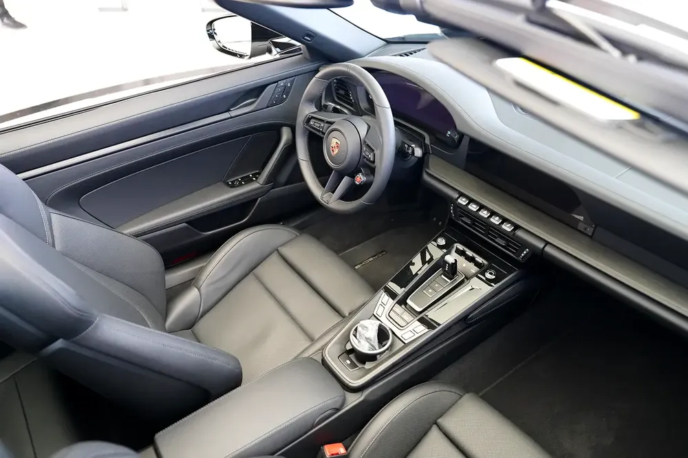 DEALER WARRANTY | SPORT EXHAUST | 911 TARGA 4 GTS | BOSE AUDIO - Image 12