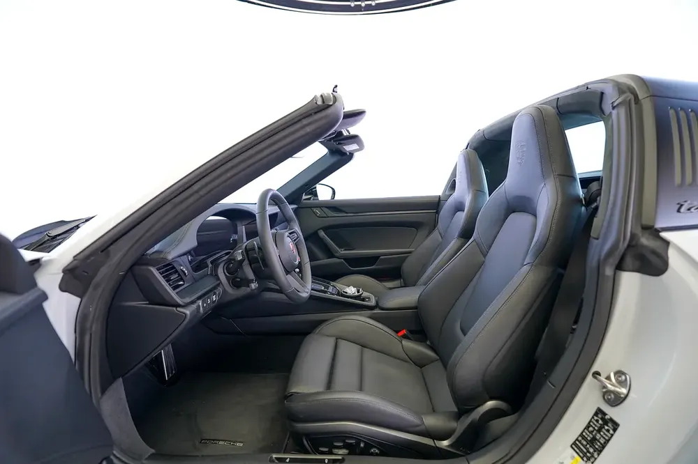 DEALER WARRANTY | SPORT EXHAUST | 911 TARGA 4 GTS | BOSE AUDIO - Image 15