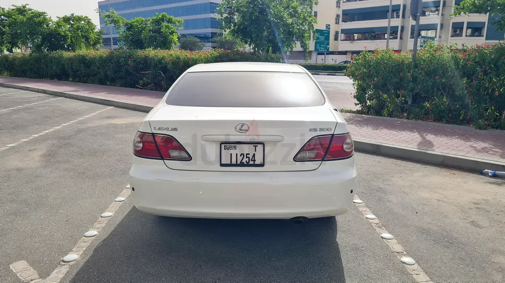 LEXUS ES300 2003 AL FUTTAIM GULF GCC FAMILY USED COLD AC VERY CLEAN WELL MAINTAINED - Image 15