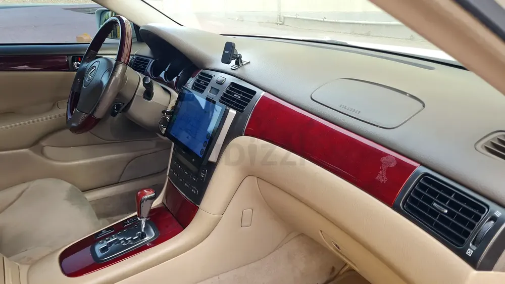 LEXUS ES300 2003 AL FUTTAIM GULF GCC FAMILY USED COLD AC VERY CLEAN WELL MAINTAINED - Image 18