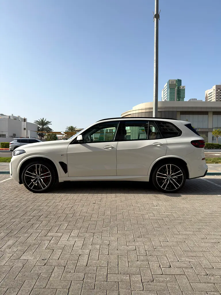 2026 BMW X5 xDrive40i M Sport. 5 Years Warranty/ 5 Years Free Service. Free Insurance & Window t - Image 4