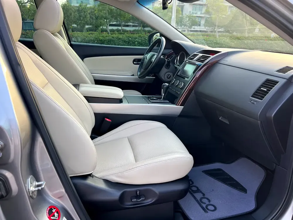 2018 Toyota Corolla SE - GCC Specs - Excellent Condition - Image 10