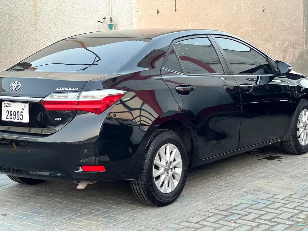 2018 Toyota Corolla SE - GCC Specs - Excellent Condition - Image 4