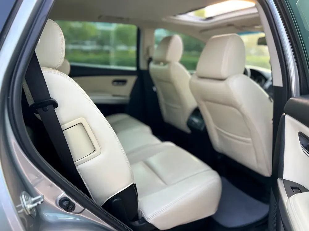 2018 Toyota Corolla SE - GCC Specs - Excellent Condition - Image 9