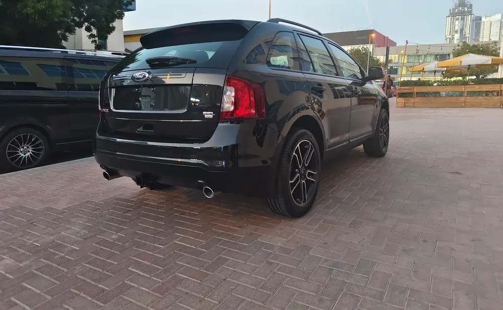 Ford Edge SEL 2014 GCC Specs kilometers 140000 Super clean Model - Image 8