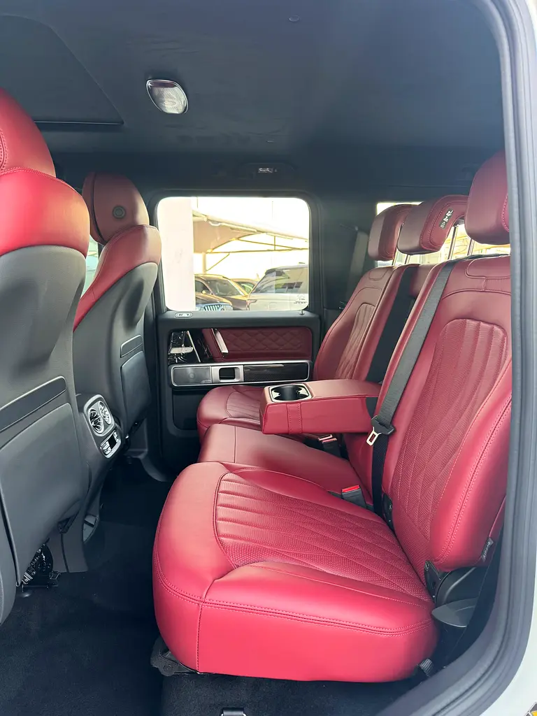 Mercedes Benz G63 AMG 2026 brand new fully loaded under warranty and service contract - Image 11