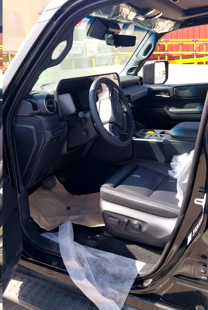Toyota Prado luxury premium plus 2,4 2026 - Brand New Model - Image 8