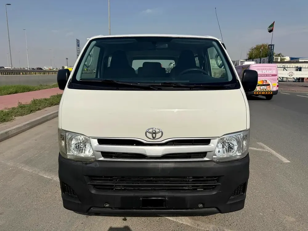 Toyota Hiace GL 2013 - GCC Specs - Reliable and Spacious Van - Image 7