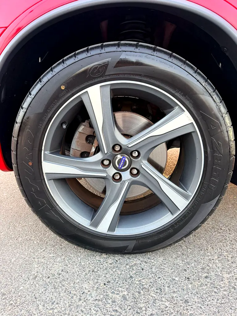 Volvo XC90 R Design SE 2014 GCC Specs - Image 20