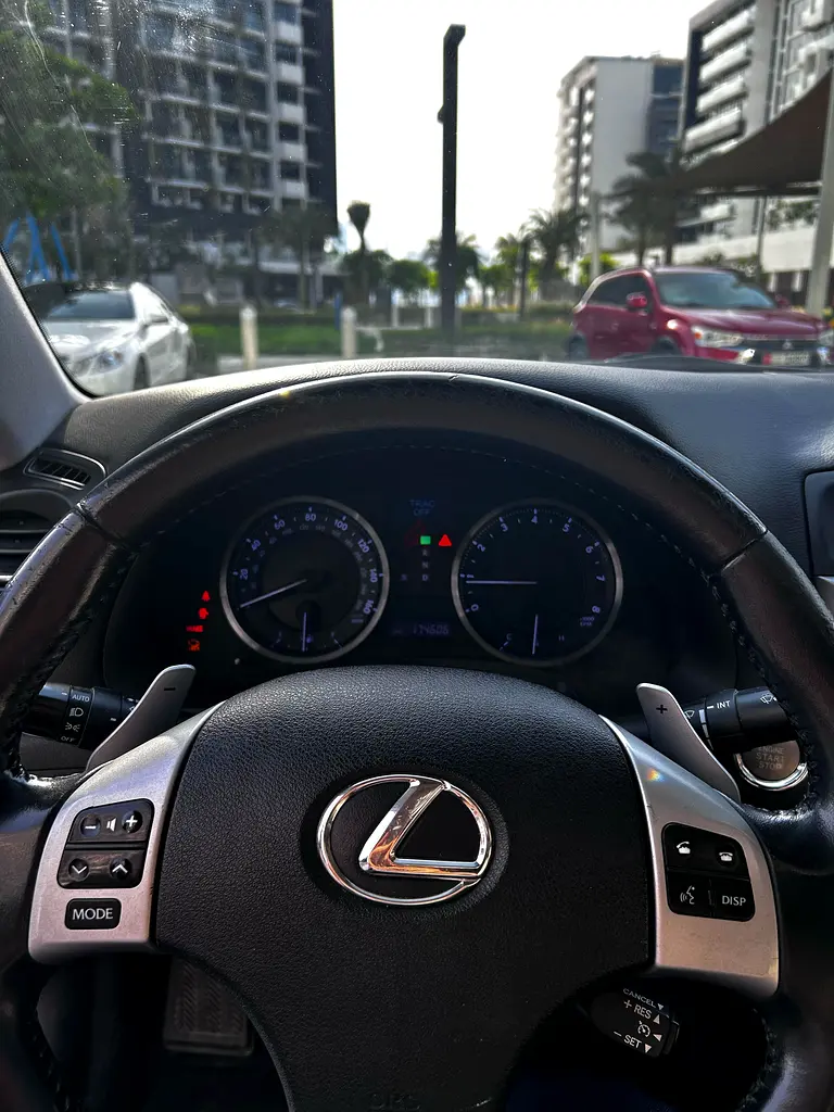 Lexus IS 250 2012 - American Specs - Excellent Condition - Image 6