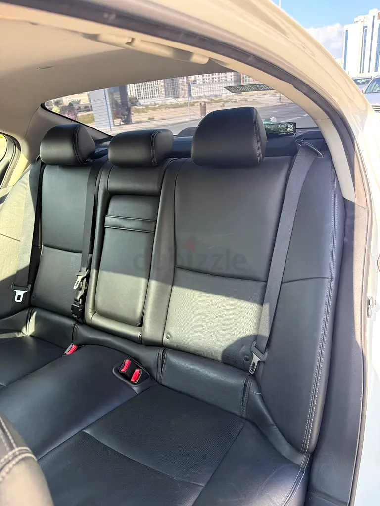 Infiniti Q50 2015 Premium; GCC Specs; Great condition; Leather seats; Bose speakers; Moonroof - Image 8