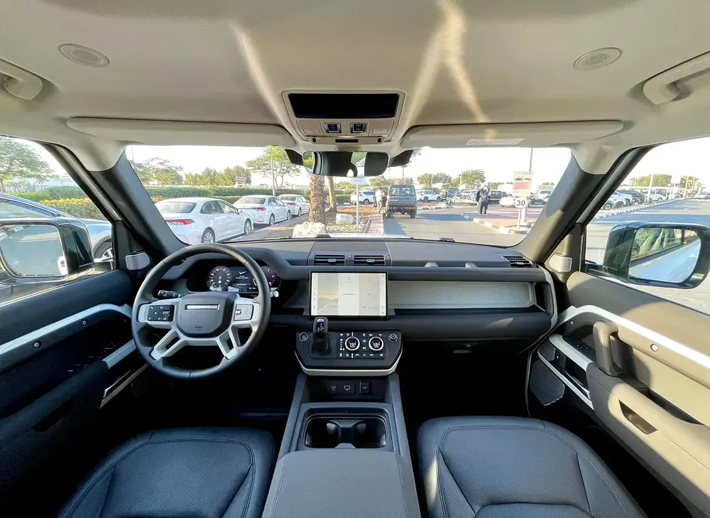 2023 Land Rover Defender 130 SE - Fuji White Long Wheelbase 3.0T Diesel D250 - Image 11