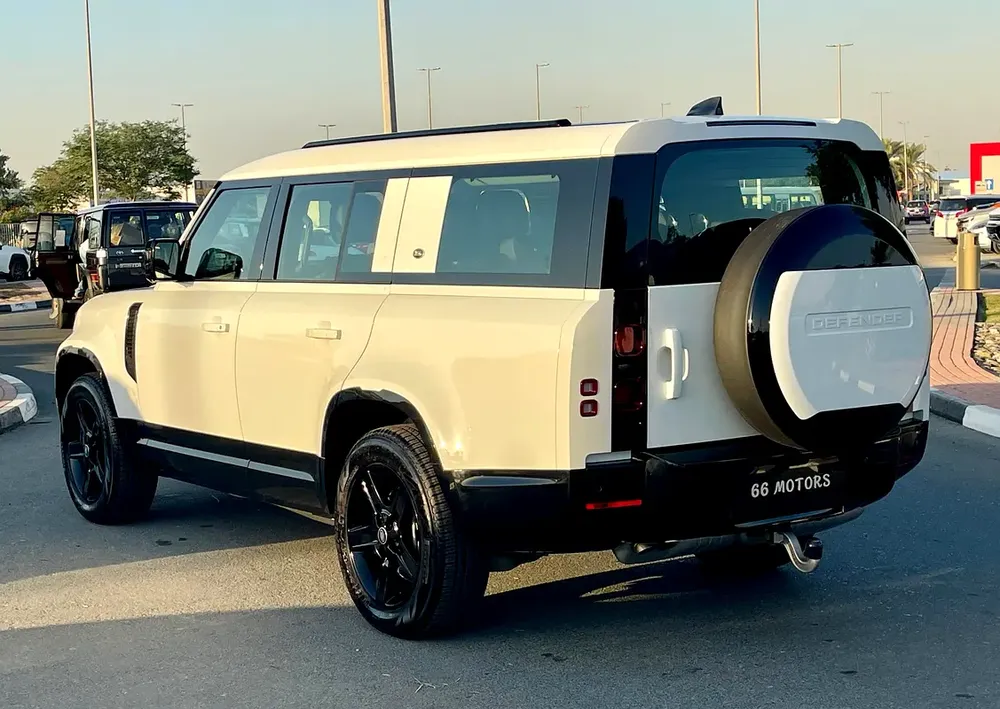 2023 Land Rover Defender 130 SE - Fuji White Long Wheelbase 3.0T Diesel D250 - Image 4