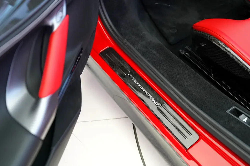 SERVICE CONTRACT TILL JULY 2030 | FULL CARBON INTERIOR AND EXTERIOR | SF90 SPIDER ASSETTO FIORANO - Image 10