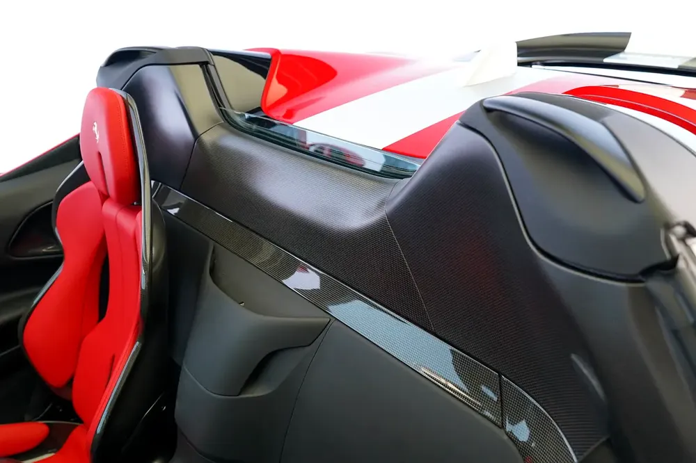 SERVICE CONTRACT TILL JULY 2030 | FULL CARBON INTERIOR AND EXTERIOR | SF90 SPIDER ASSETTO FIORANO - Image 19
