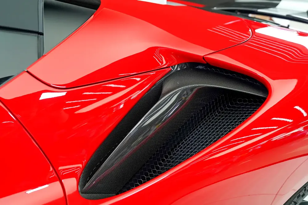 SERVICE CONTRACT TILL JULY 2030 | FULL CARBON INTERIOR AND EXTERIOR | SF90 SPIDER ASSETTO FIORANO - Image 8