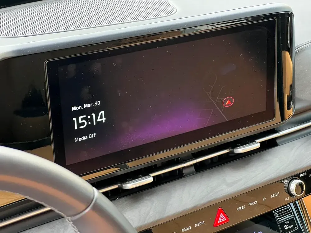 2024 Kia Carnival EX - Image 11