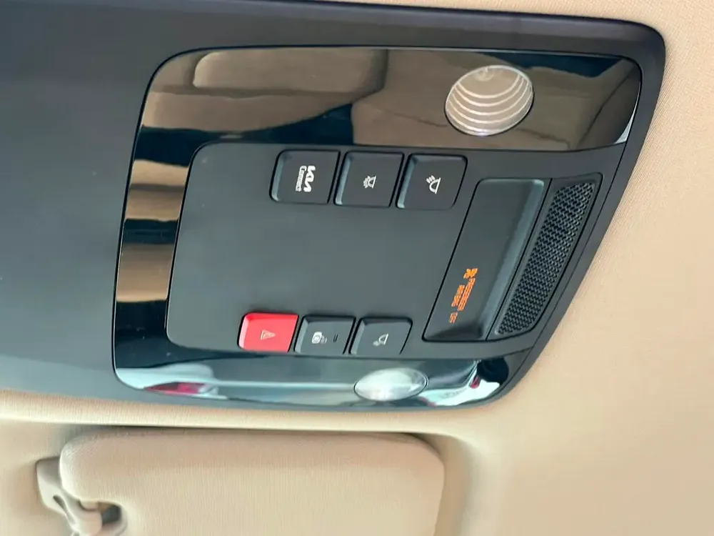 2024 Kia Carnival EX - Image 13
