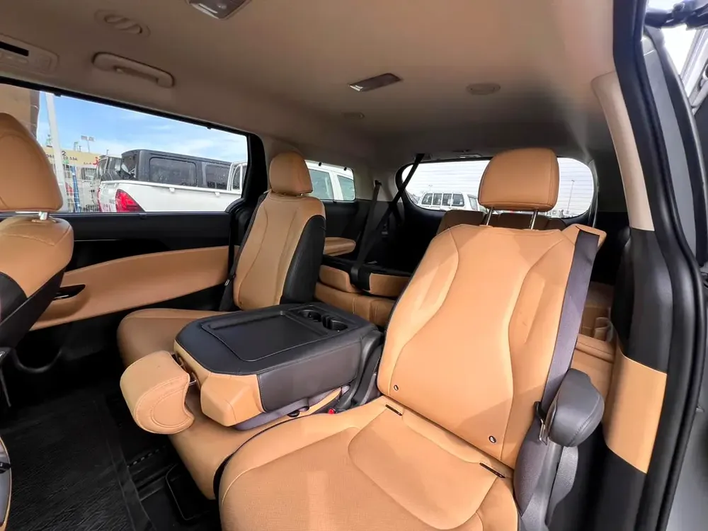 2024 Kia Carnival EX - Image 15