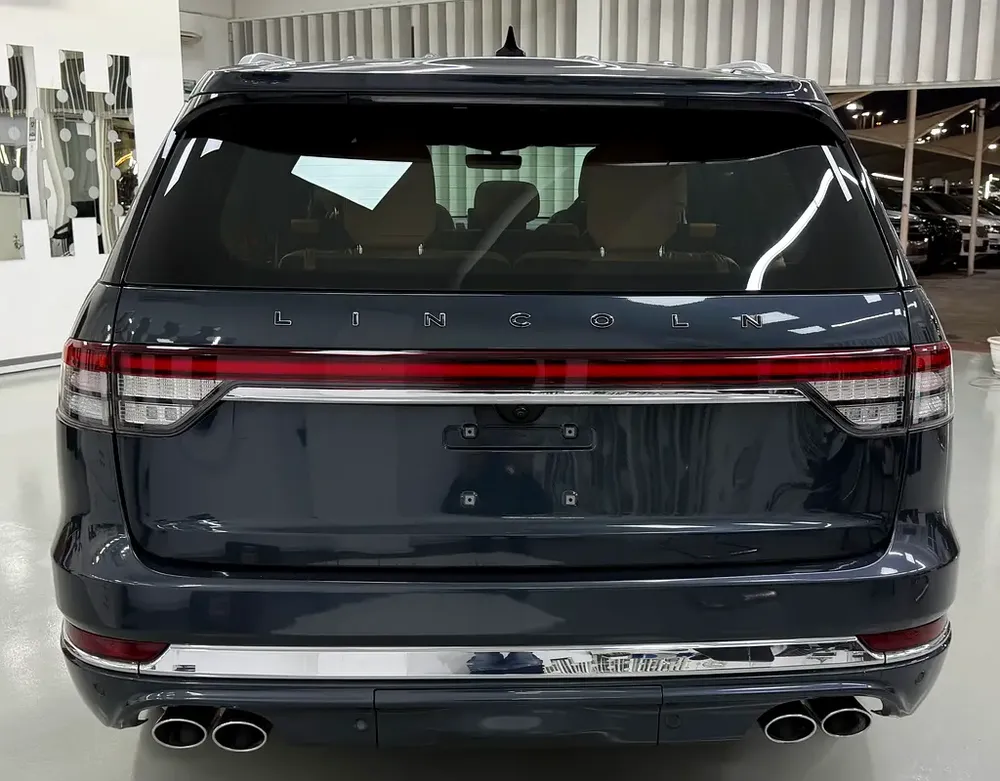 GCC .. FSH .. Warranty .. Top Range .. Perfect Condition.. V6 - Image 7