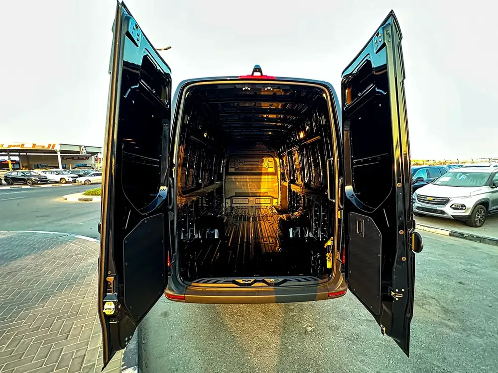 Mercedes-Benz Sprinter 519 CDI 2026 - European Specs - Brand New! - Image 15