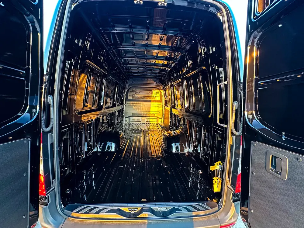 Mercedes-Benz Sprinter 519 CDI 2026 - European Specs - Brand New! - Image 16