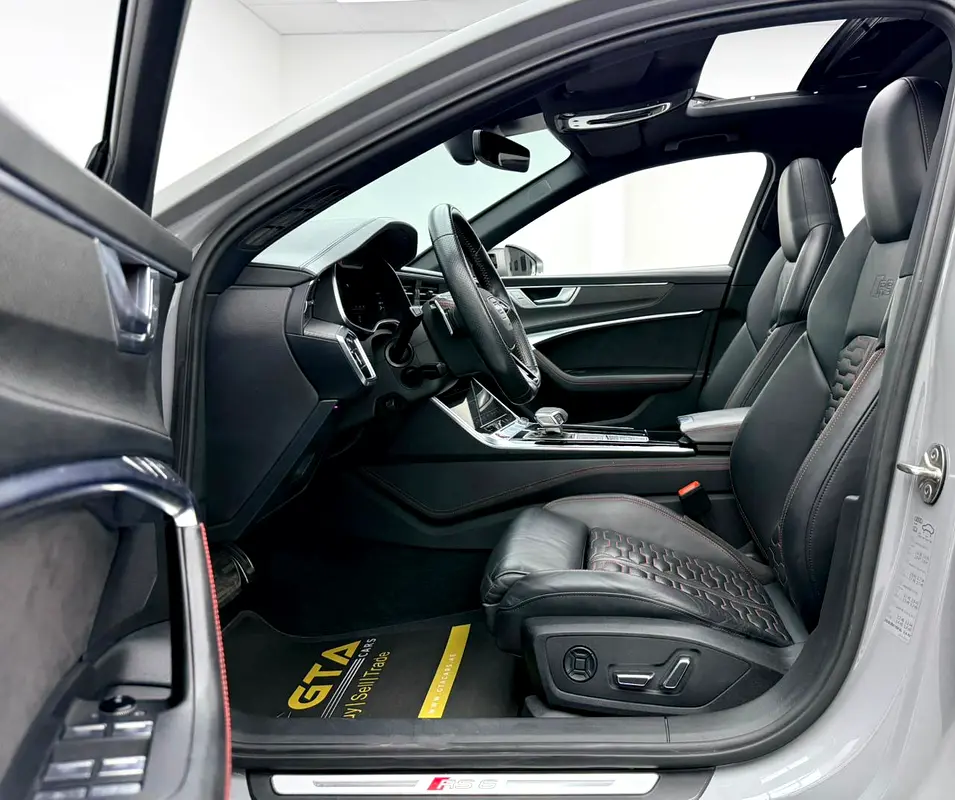 2021 Audi RS6 Avant TFSI quattro, Audi Warranty+Service Contract+Full Service History, GCC - Image 14